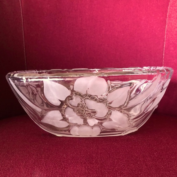 Large Crystal Bowl - Picture 2 of 8